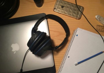 balck corded headphones